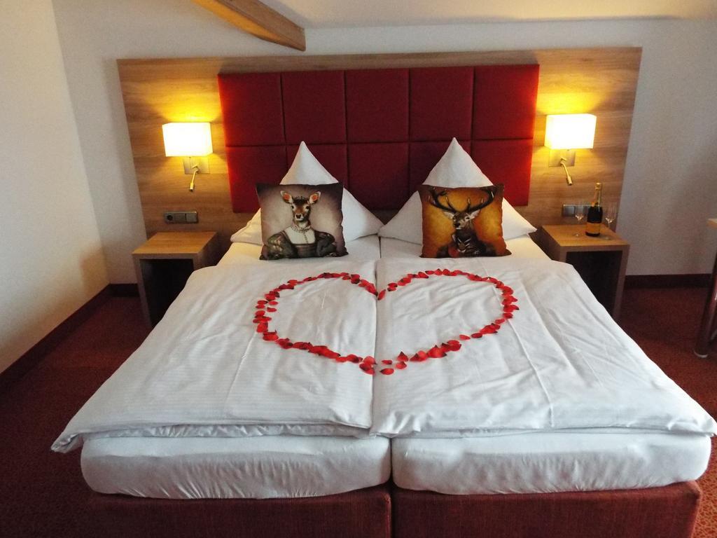 Hotel Isartaler Hof Wolfratshausen Pokój zdjęcie